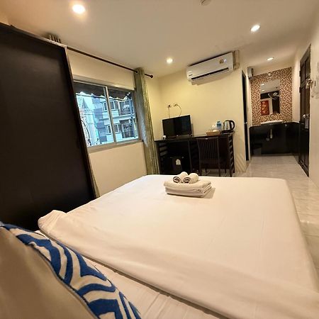 Thai Classic House Patong Экстерьер фото