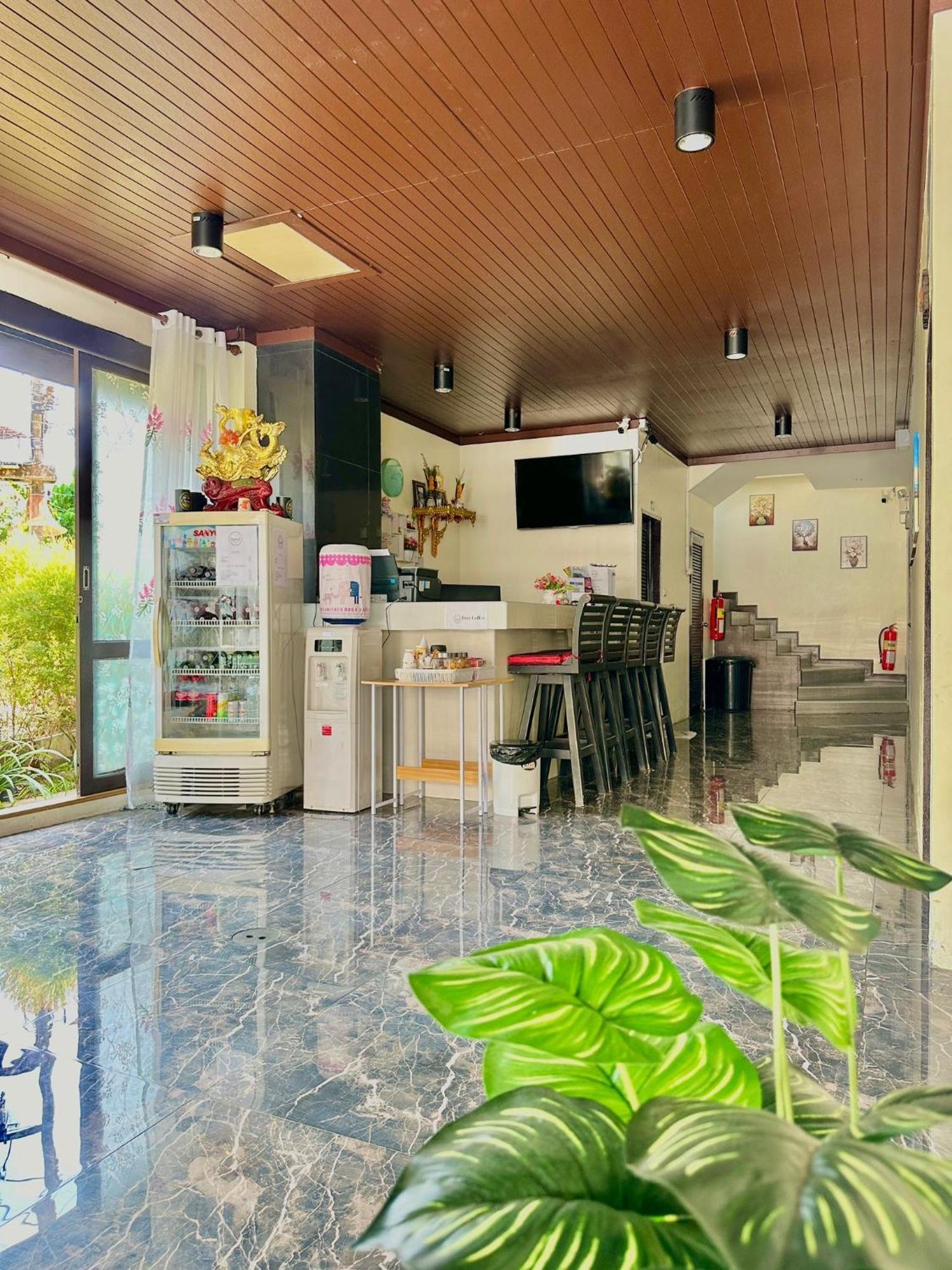 Thai Classic House Patong Экстерьер фото